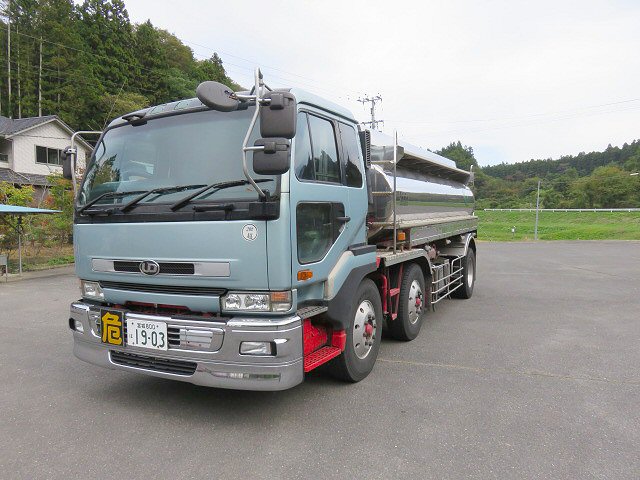 大型ローリー